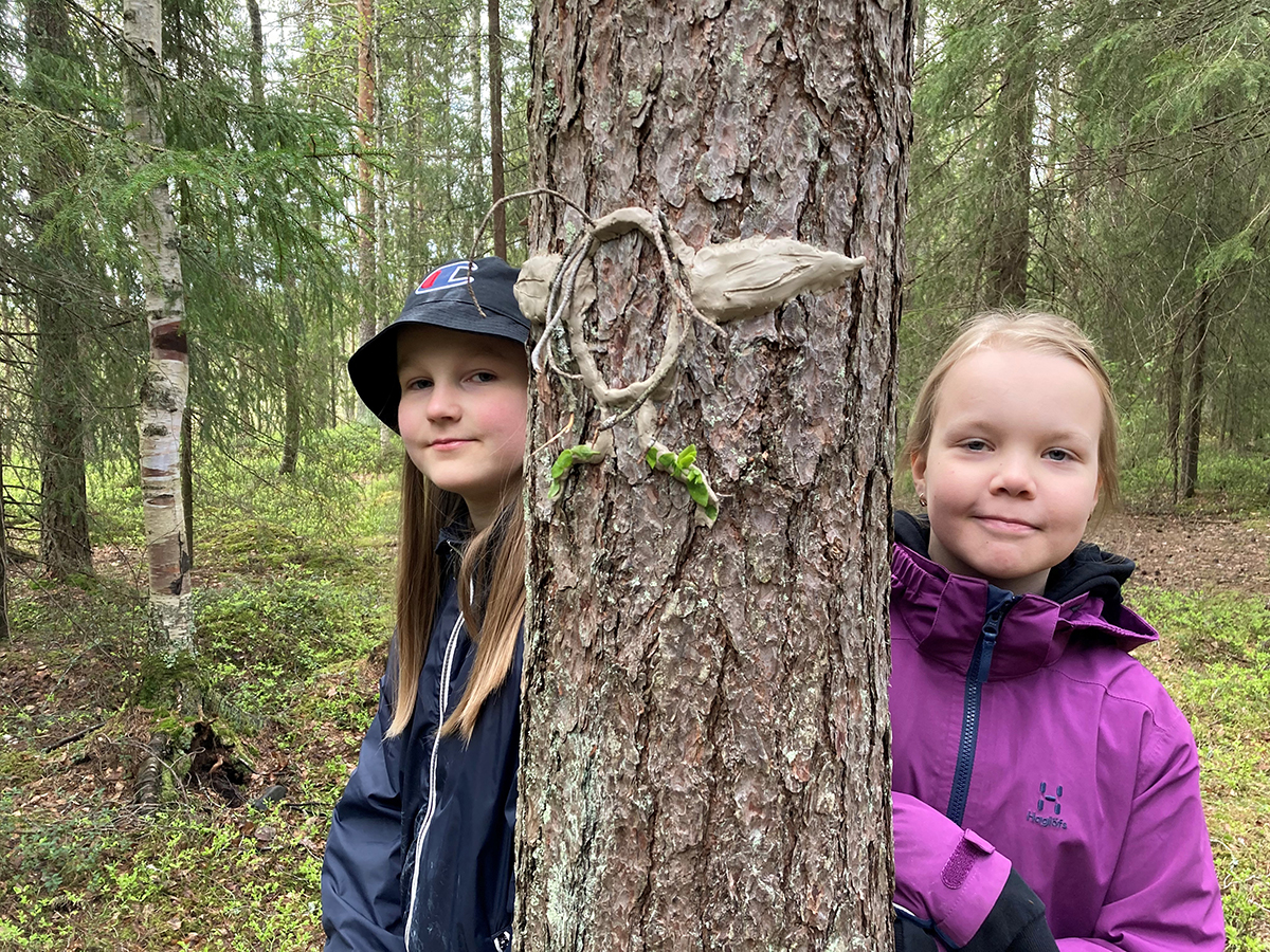 Minttu Maanisen ja Pieta Haapalaisen työ alkaa olla valmis.